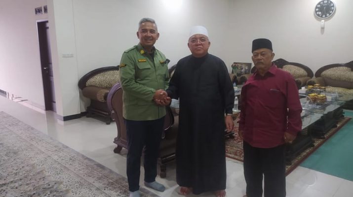 Pimpinan Pesantren Darul Maarif KH Sofyan Yahya Dukung Farhan jadi Wali Kota Bandung