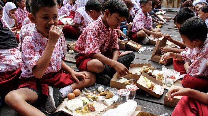 Tender Makan Bergizi Gratis Dibuka, Ada yang sudah Lobi Harga Jadi Rp7.500 per Porsi