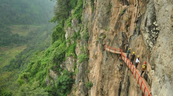 Sumber Daya Alam Indonesia: Jenis dan Persebarannya