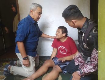 Farhan Penuhi Janji, Datangi Anak Disabilitas