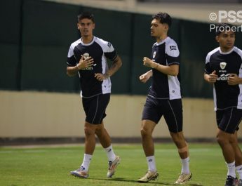 Latihan kedua timnas Indonesia di Bahrain berjalan riang gembira