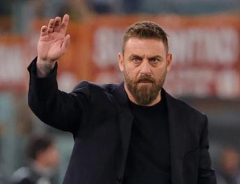 AS Roma Resmi Perpanjang Kontrak De Rossi sampai 2027