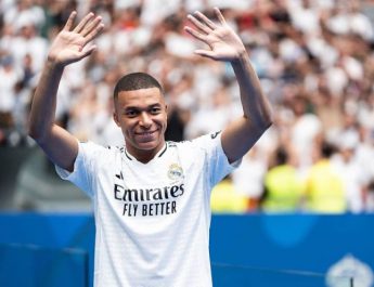 Mbappe dihujani kritik tajam setelah absen bela Prancis