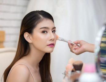 Ini Tutorial Makeup Flawless yang Mudah untuk Pemula