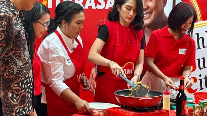 Ussy Sulistiawaty Ungkap Peran Penting Memasak untuk Keluarga