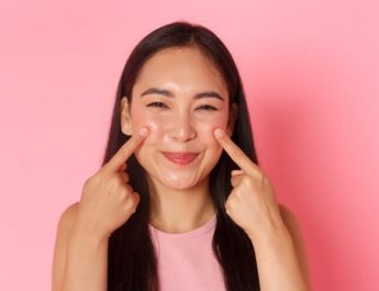 5 Cara Merawat Wajah agar Bisa Glowing dan Cantik Natural