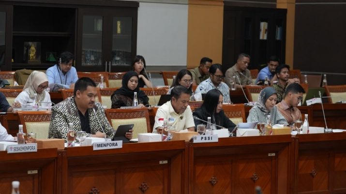 YUNUS NUSI DAN MENPORA