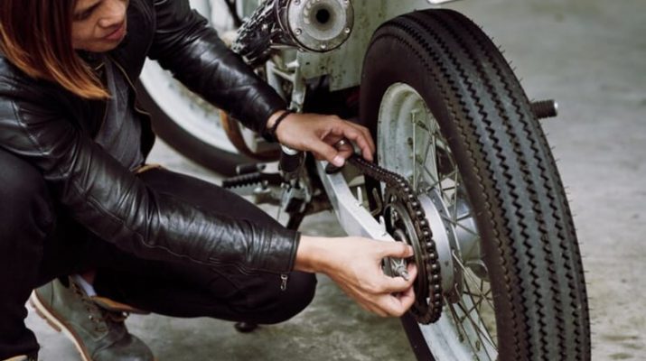 Ini Penyebab Motor Mengeluarkan Asap Putih