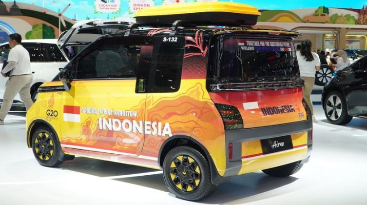 Wuling Tampilkan Air Ev Kreasi Konsumen di GIIAS 2024