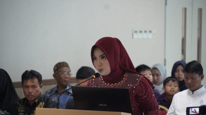 Perempuan Ini Doktor Termuda di Program Studi Manajemen Pendidikan UNJ