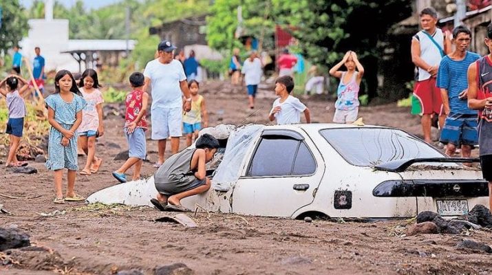 14 Orang Tewas dan Puluhan Ribu Mengungsi Akibat Terjangan Badai Tropis Trami