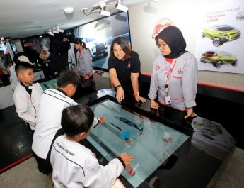 Mitsubishi Kembangkan Perangkat Lunak Terbaru Desain Mobil Mitsubishi di Arena Bermain KidZania