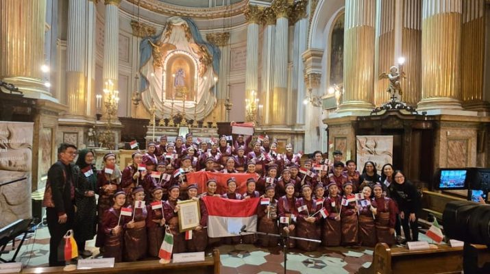 Saint Angela Choir Bandung Raih Kemenangan di WCC 2024 di Rimini Italia