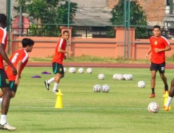 Flavio da Silva Berpeluang Jadi Cadangan saat Persebaya Dijamu PSIS Besok Sore