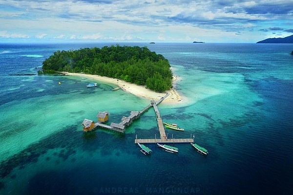 Pulau Saronde, Indonesia Traveller, Website Pariwisata Terpercaya, Media Pariwisata, Situs Pariwisata Terfavorit Indonesia, Pariwisata, Indonesia Tourism