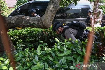 Gegana lakukan penyisiran usai ancaman dugaan bom di SD Srengseng Sawah 15