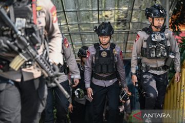 Gegana lakukan penyisiran usai ancaman dugaan bom di SD Srengseng Sawah 15